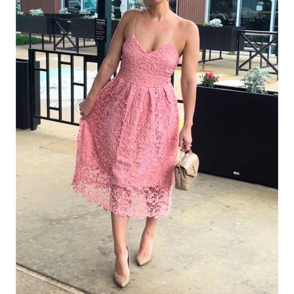 Meghan LA Topanga Floral Lace Crochet Midi Dress Pink Size Medium - Picture 2 of 6